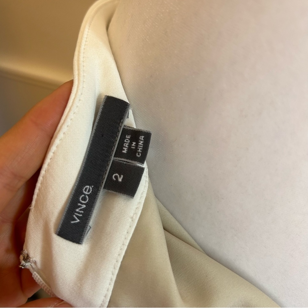 Vince white pleated  skirt sz 2 - Picture 5 of 6